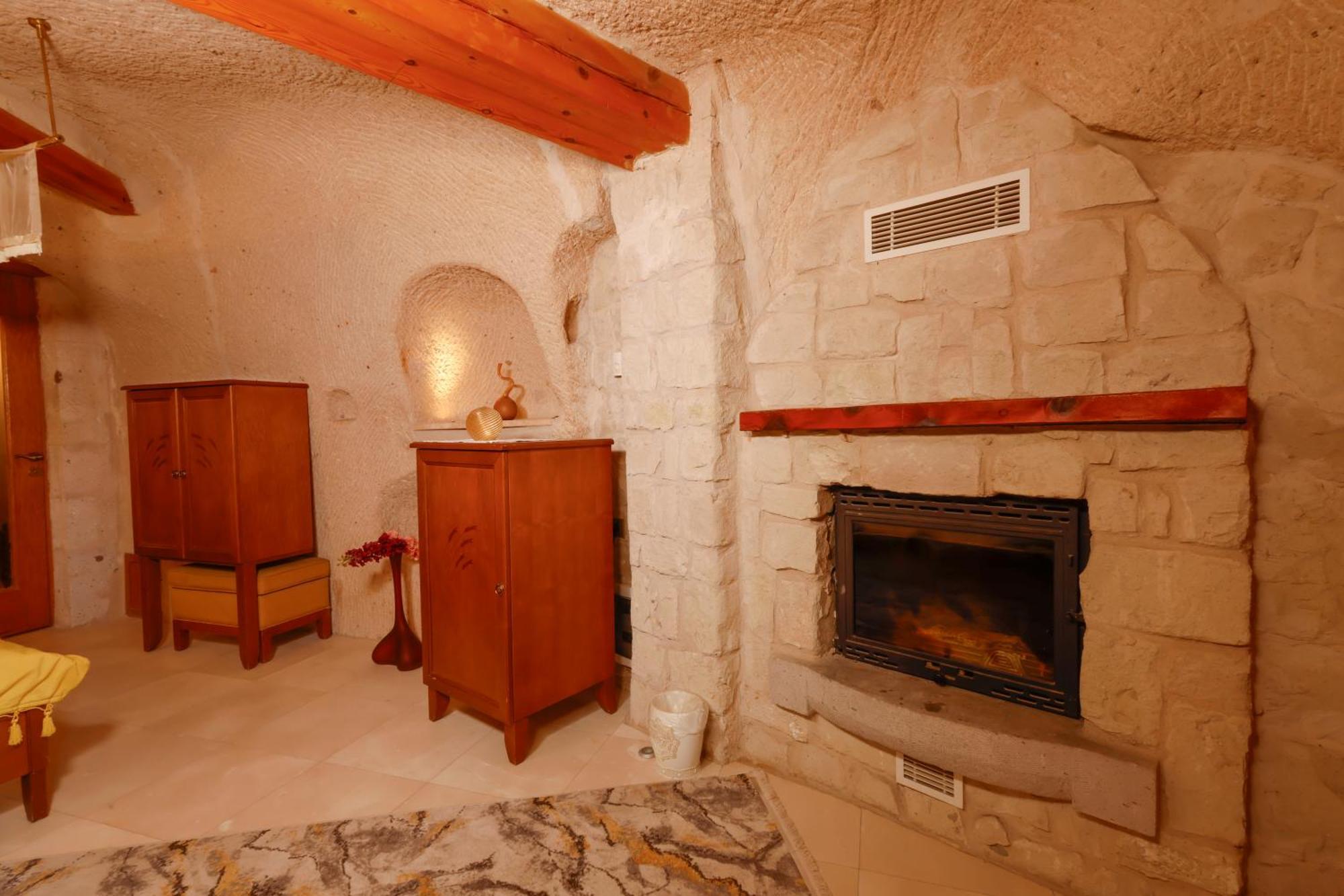Anatelein Boutique Cave Hotel Uçhisar Extérieur photo