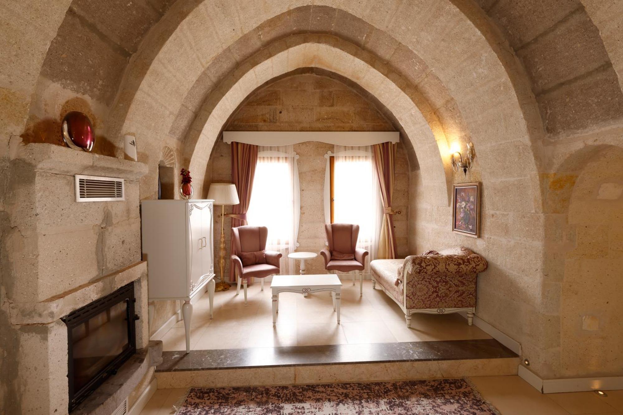 Anatelein Boutique Cave Hotel Uçhisar Extérieur photo