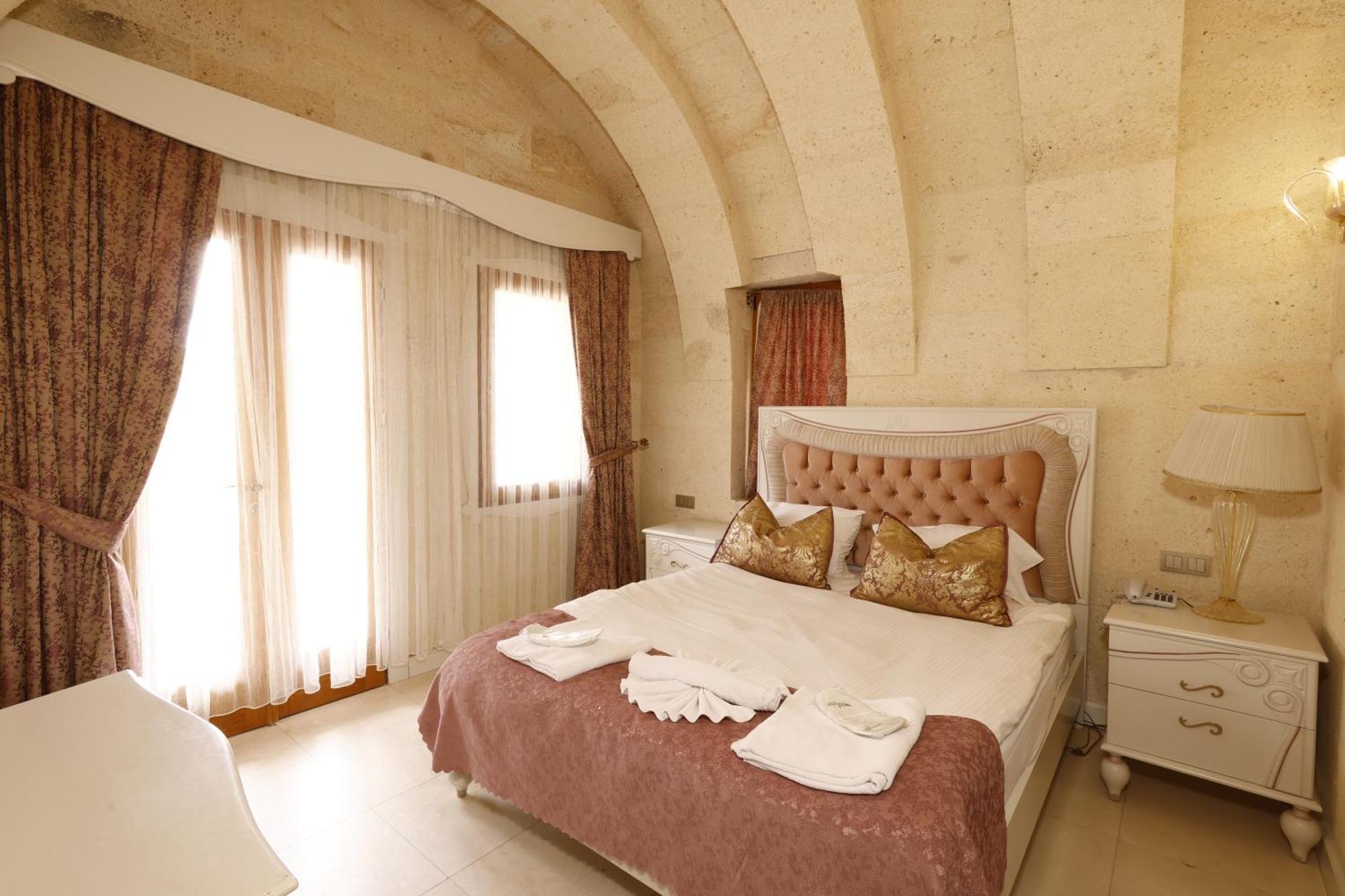 Anatelein Boutique Cave Hotel Uçhisar Extérieur photo