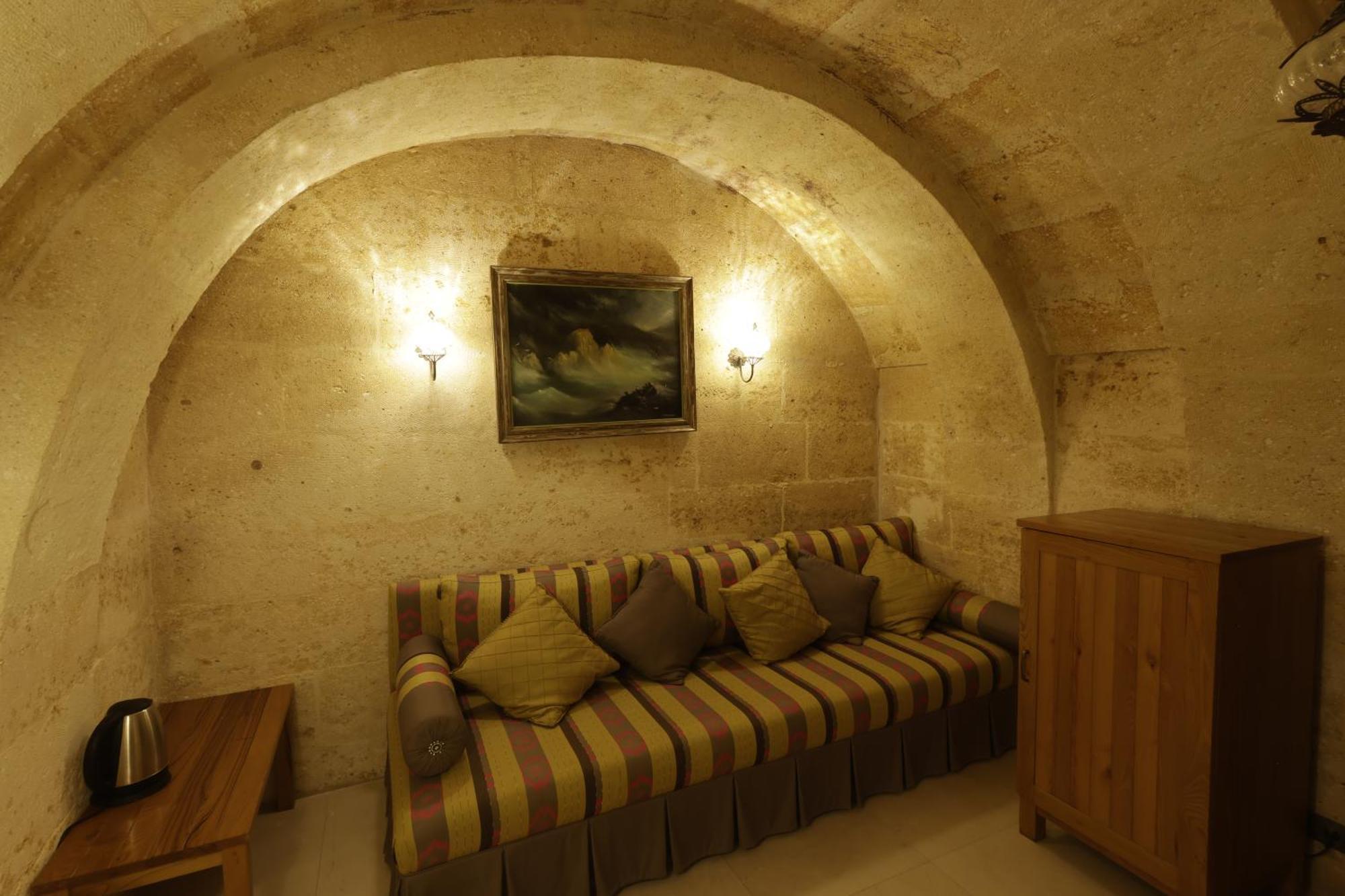 Anatelein Boutique Cave Hotel Uçhisar Extérieur photo